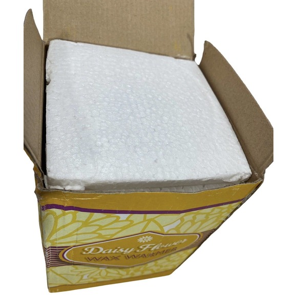 Vintage Great American Embossed Mustard Yellow Daisy Flower Electric Wax Warmer - Picture 6 of 12